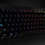 Logitech G213
